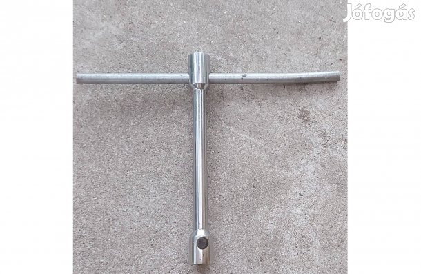 Kerék kulcs hajtószárral, (24-27-es) újszerű állapotban