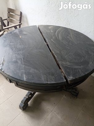 Kerekasztal neobarokk