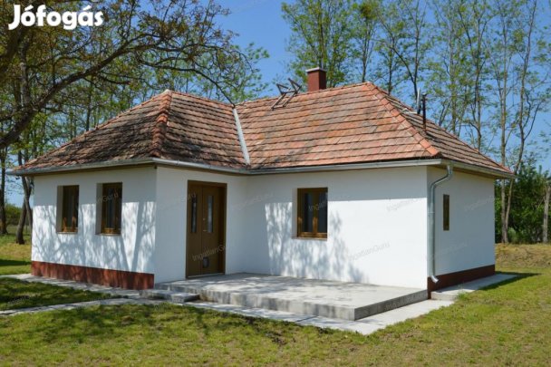 Kerekegyházai 100 nm-es ház eladó