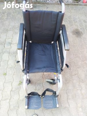 Kerekesszék, tolószék, összecsukható, bérelhető, átadó