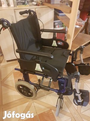 Kerekesszék tolószék rokkantkocsi 160 kg-ig