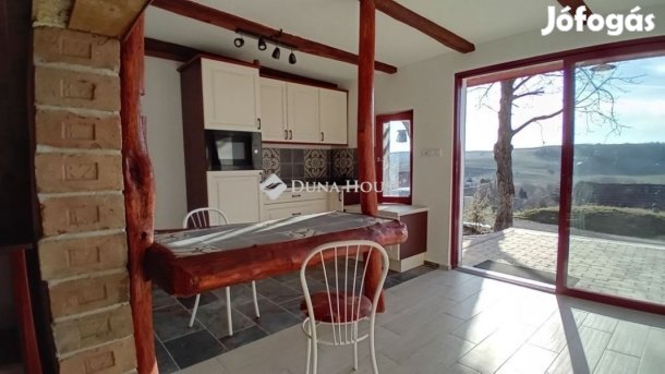 Kerekii 39 nm-es ház eladó