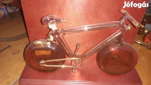 Kerékpár Díszüveg