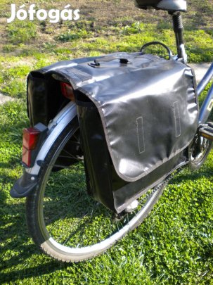 Kerékpár csomagtartó táska fekete