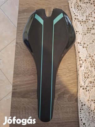 Kerékpár nyereg eladó 