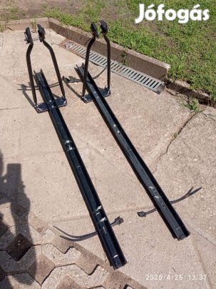 Kerékpár szállító keret, tetőcsomagtartóra