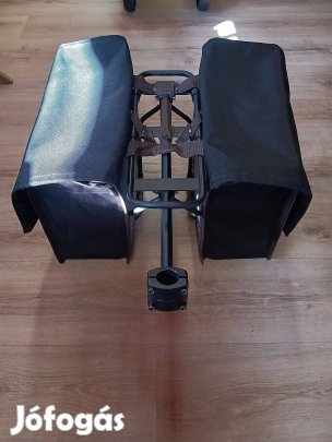 Kerékpáros csomagtartó 2x20L-es táskákkal