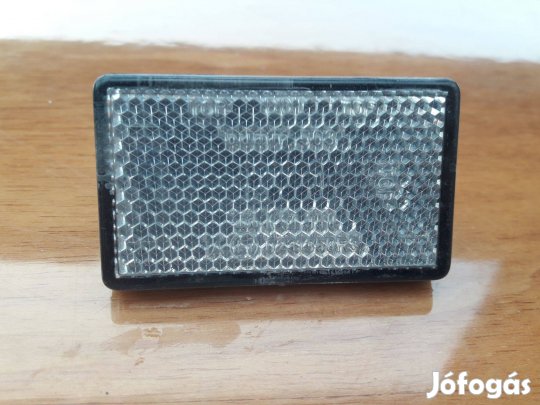 Kerékpáros prizma, fehér reflektor, macskaszem, prizma