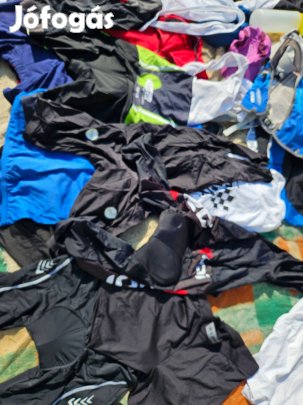 Kerékpáros ruhák együtt az egész eladó