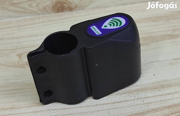 Kerékpárra, rollerre mozgás érzékelő és távkapcsolós riasztóberendezés