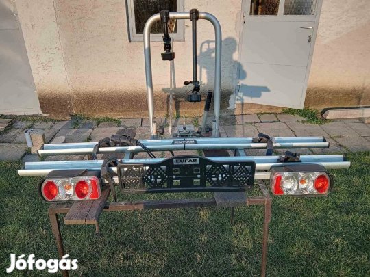 Kerékpárszállító vonóhorogra