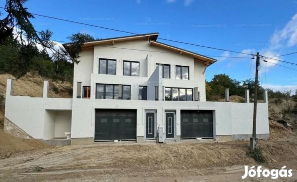 Kerepes, Madarász u. közelében, 147 m2-es, ikerház, 5 szobás