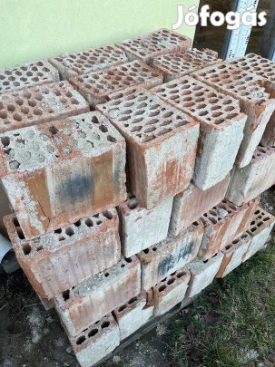 Keresek: B30, HB30 téglát 19 cm széles