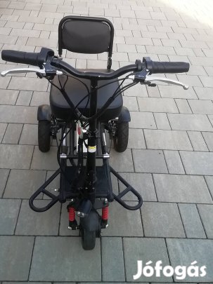 Keresek: Elektromos 3kerekühöz keresek acumulátort és töltőt. 