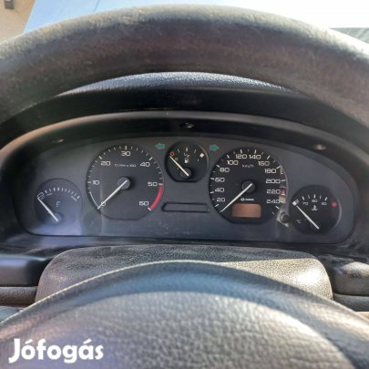 Keresek: Peugeot 406 műszerfalt keresek