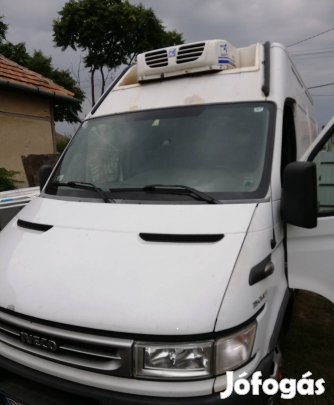 Keresek: Raktérhütőt keresek