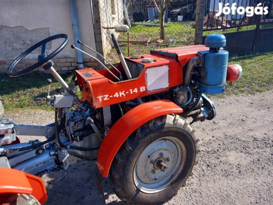 Keresek: tomo vinkovics tz4k kistraktor mezőgazdasági gép kerti traktor 