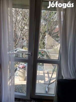 Keretes tolható szunyoghalo tartozékokkal 