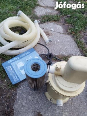 Keringető szivattyú medence