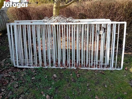 Kerítés betét