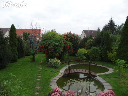 Kerrti tó felszerelés íves híd