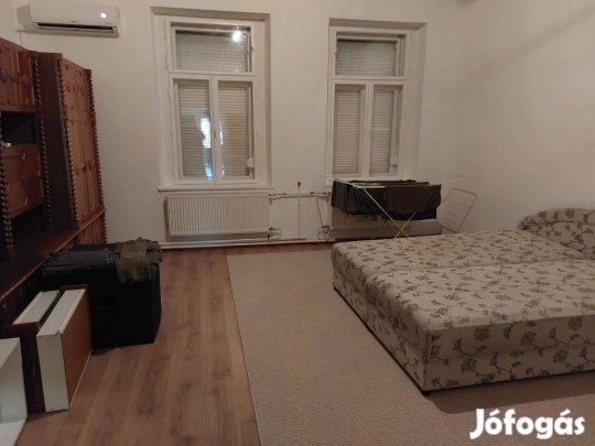 Kertes házrész Rákoscsabán kiadó