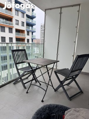 Kerti asztal székekkel