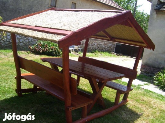 Kerti bútor kemény fából