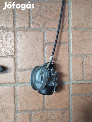 Kerti kapa karburátor