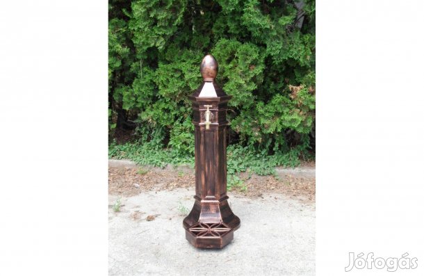 Kerti kút Fekete- Bronz Színben eladó!