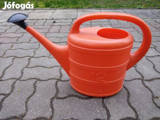 Kerti öntözőkanna 12 liter nagy locsolókanna
