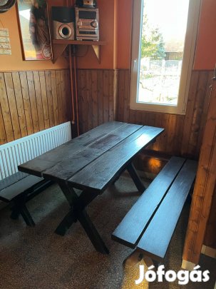 Kerti pad+asztal