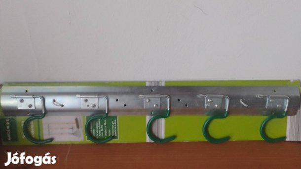 Kerti szerszám akasztó 