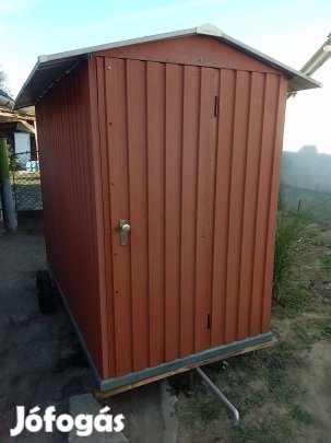 Kerti szerszámos ház
