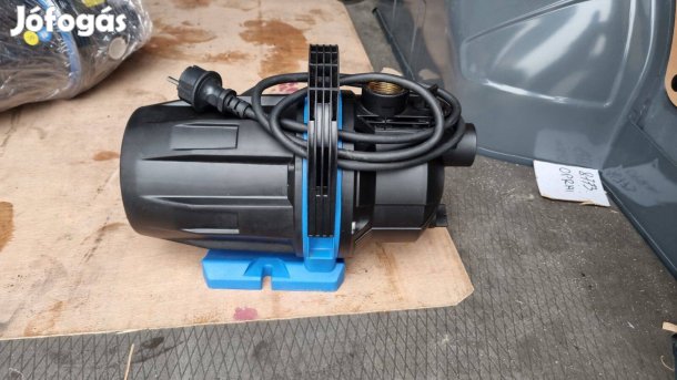 Kerti vízszivattyú 600W-os teljesítménnyel újszerű állapotban, garanci