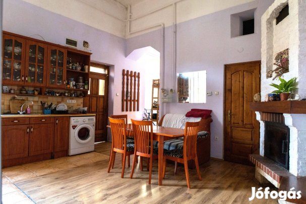 Kertkapcsolatos Belvárosi Lakás Igazi Kincs Debrecen Szívében