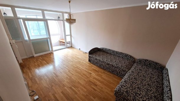 Kertvárosban 3. emeleti 63 nm lakás eladó