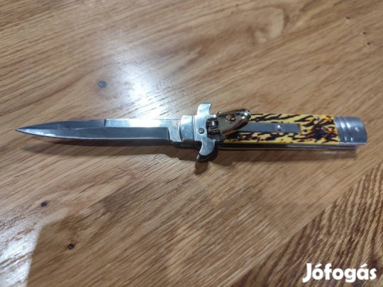 Kés rugós zsebkés