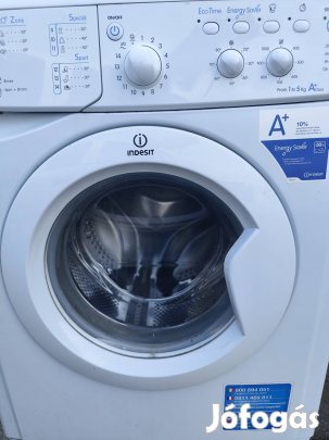 Keskeny elöltöltős mosógép 