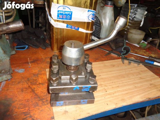 Késtartó eszterga négyszög hagyományos késtartó 132-es