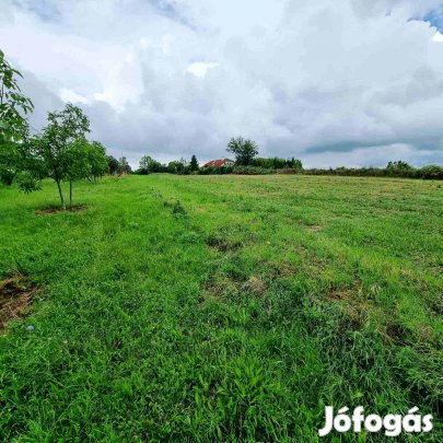 Keszthely Kertvárosában panorámás építési telek eladó