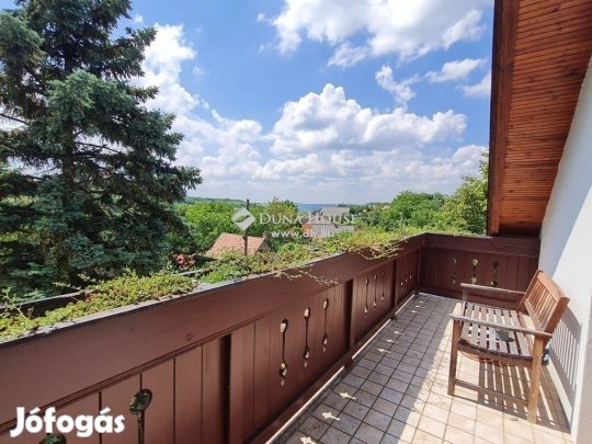 Kesztölci 221 nm-es ház eladó