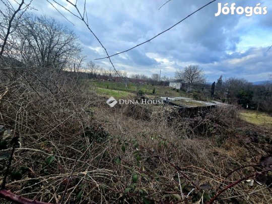 Keszüi eladó 1389 nm-es telek