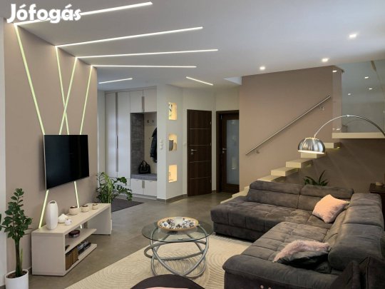 Két Önálló Családi Ház Egy Telken Egy Vételárért!