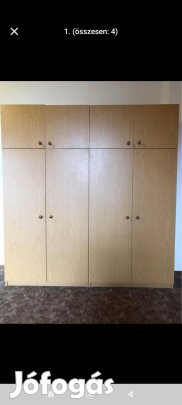 Két ajtós ruhás szekrény
