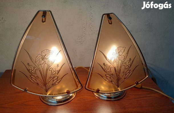 Két darab asztali lámpa /éjjeli lámpa