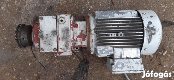 Két fordulatú hajtóműves villanymotor. 220w/900w. 15/66 f/min