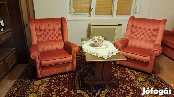 Két fotel kihúzható kanapéval eladó