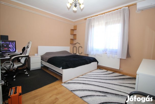 Két generációnak, vagy befektetésnek is kiváló családi ház az agglomer