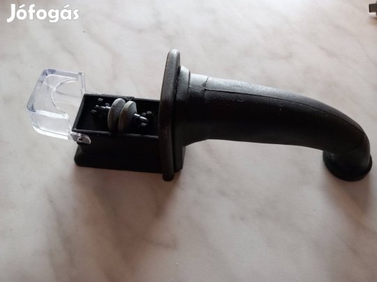 Két különböző görgős kés élező